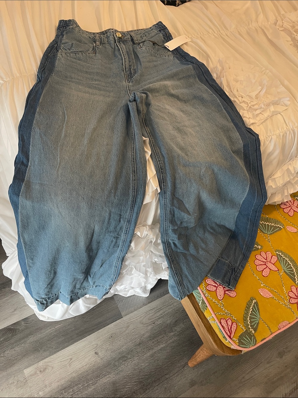 Vigoss Two-Tone Blue Wide Leg Women's Jeans